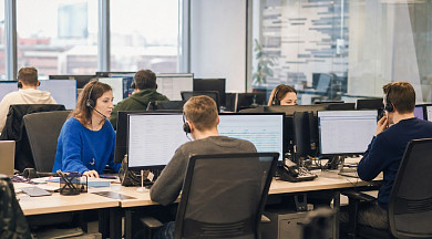 Система заявок: как выбрать service desk или help desk в 2026